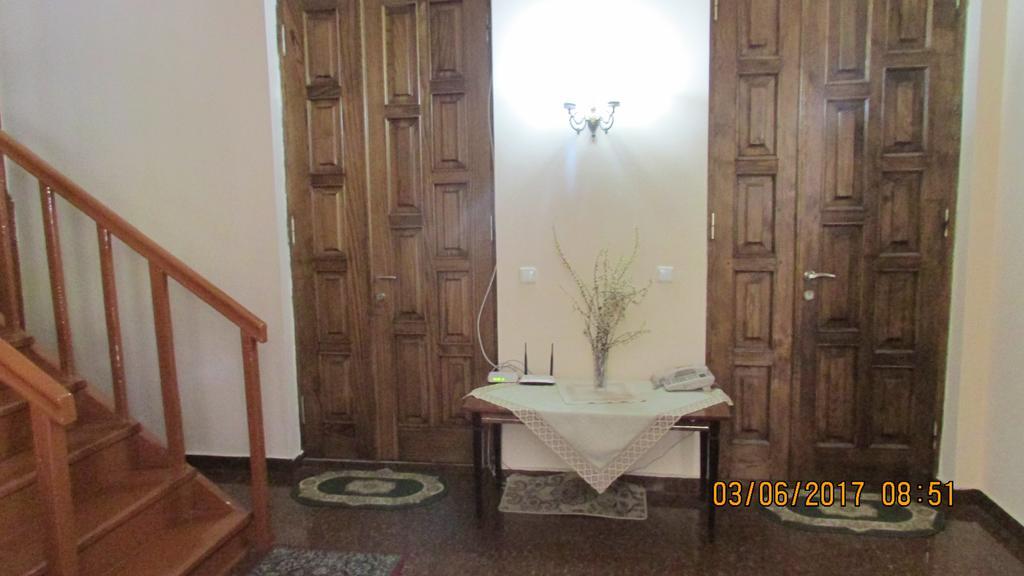 Hotel Sunny House Kobuleti Esterno foto