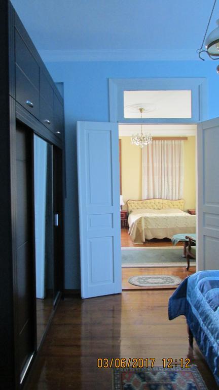Hotel Sunny House Kobuleti Esterno foto