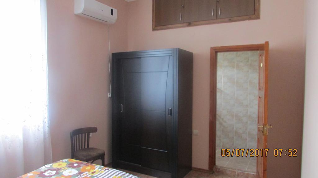 Hotel Sunny House Kobuleti Esterno foto