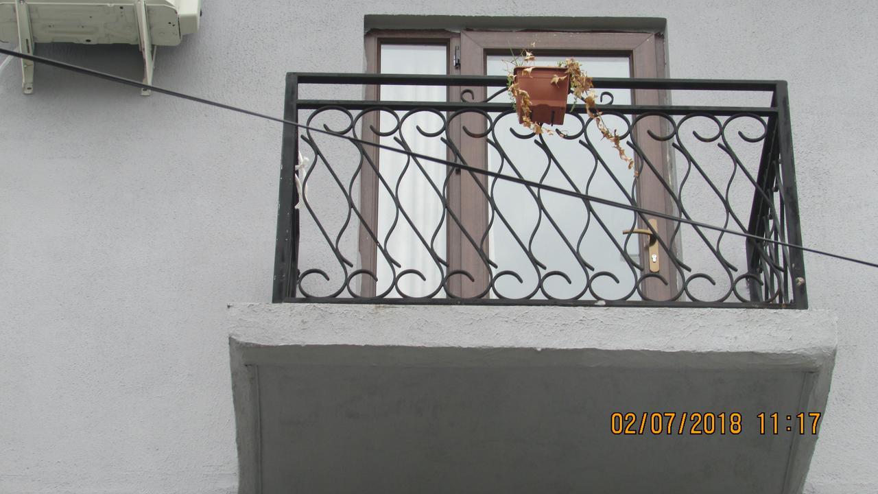 Hotel Sunny House Kobuleti Esterno foto