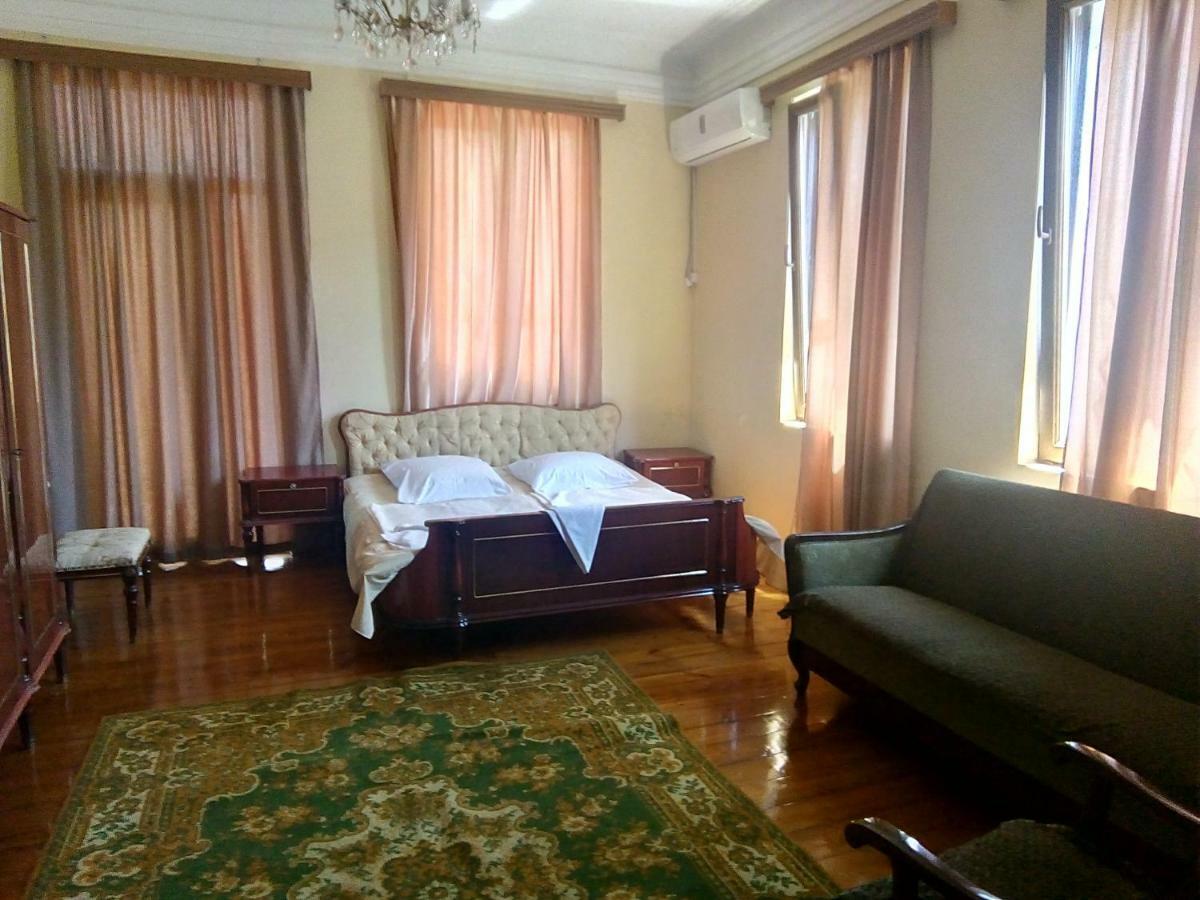 Hotel Sunny House Kobuleti Esterno foto